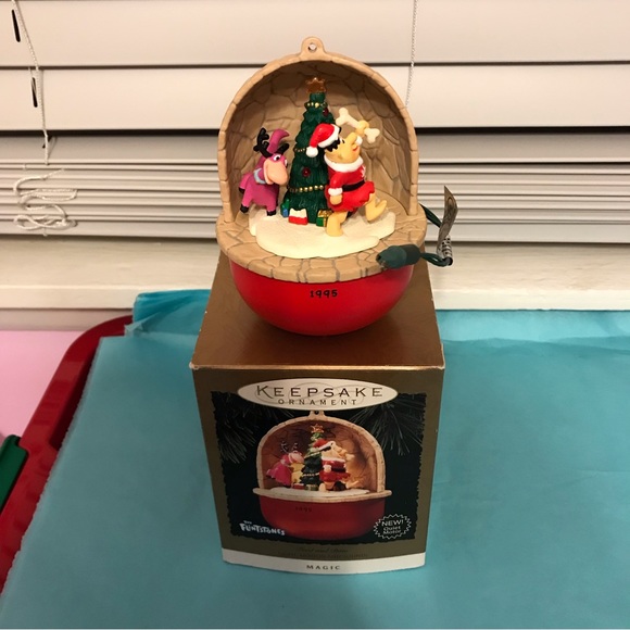 Hallmark the flintstones fred and dino magic and motion ornament 1995 - Picture 3 of 7